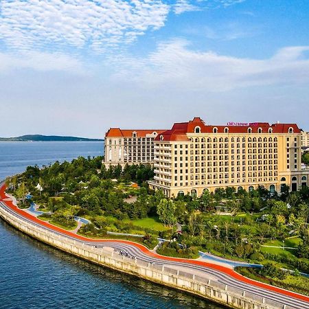 Hotel Crowne Plaza Qingdaoorientalmoviemetropolis By Ihg Exterior foto
