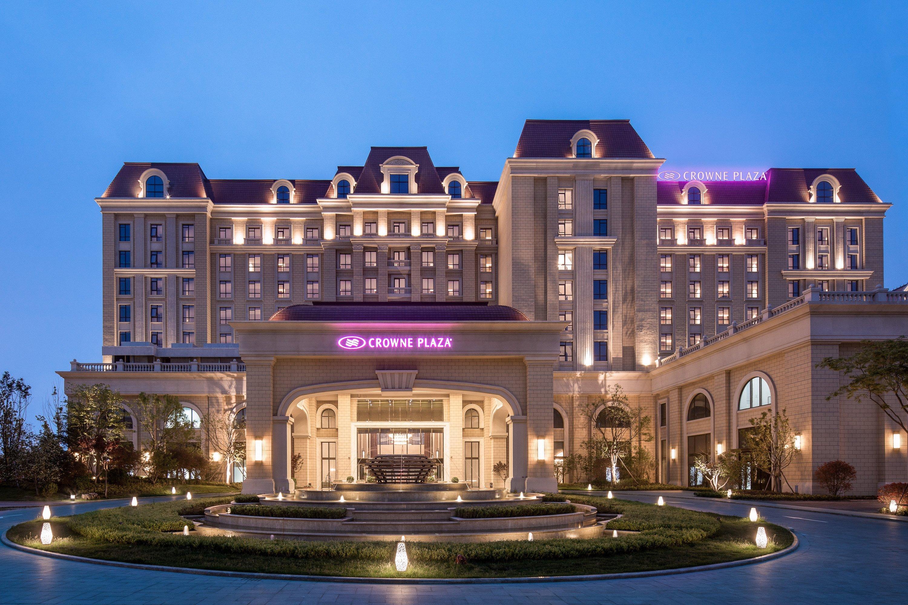 Hotel Crowne Plaza Qingdaoorientalmoviemetropolis By Ihg Exterior foto