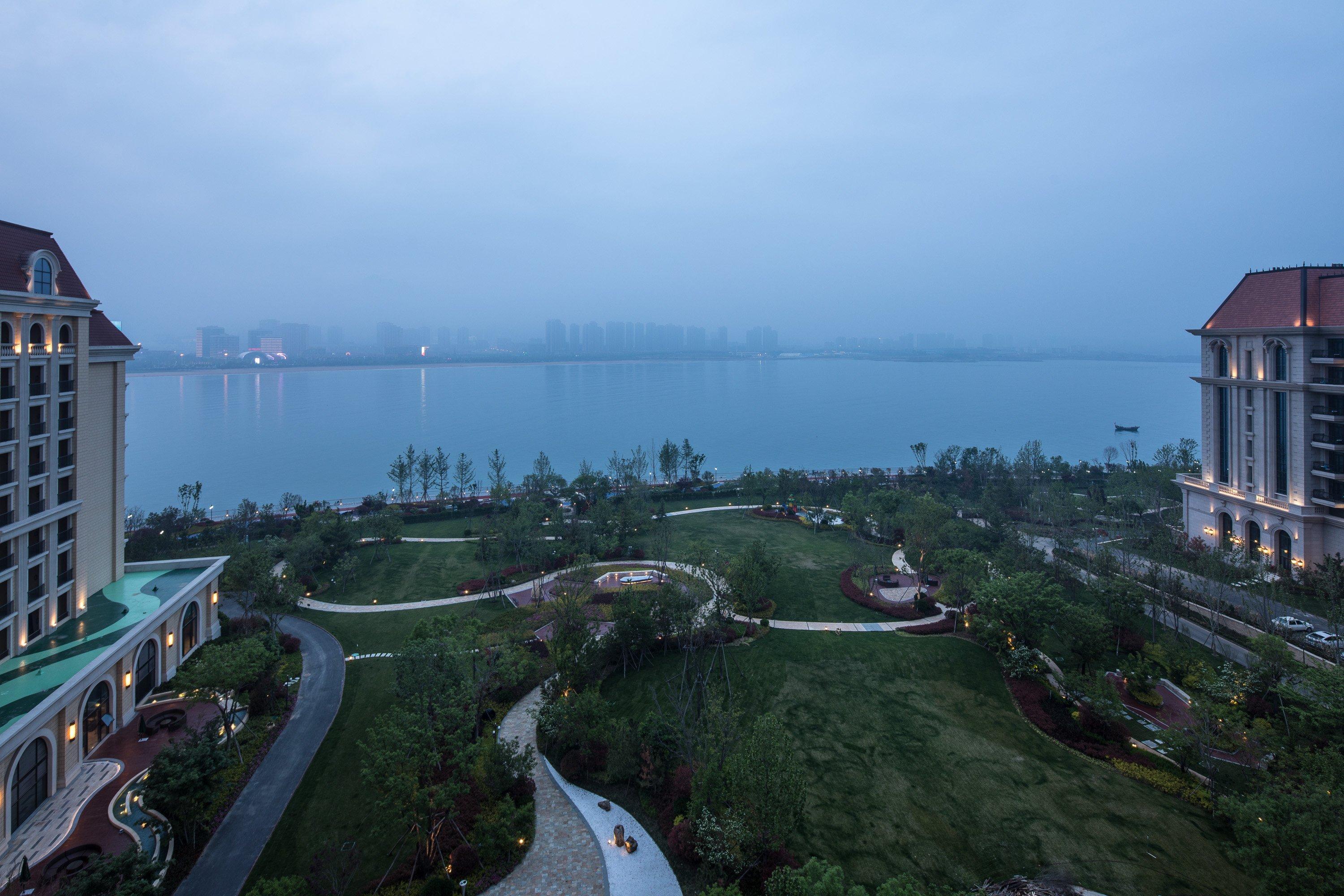 Hotel Crowne Plaza Qingdaoorientalmoviemetropolis By Ihg Exterior foto