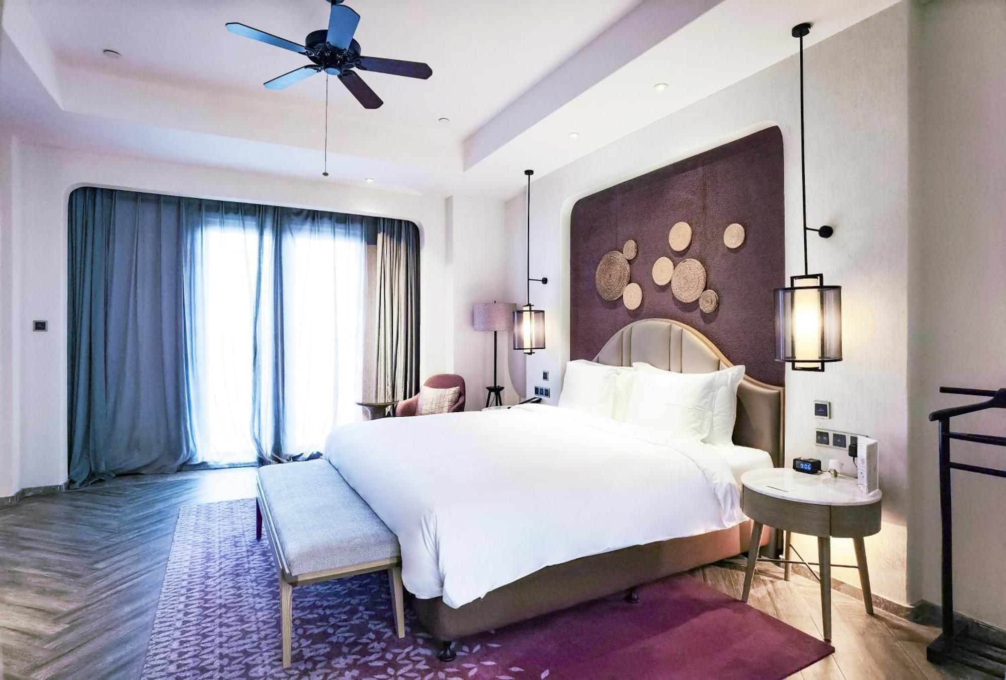 Hotel Crowne Plaza Qingdaoorientalmoviemetropolis By Ihg Exterior foto