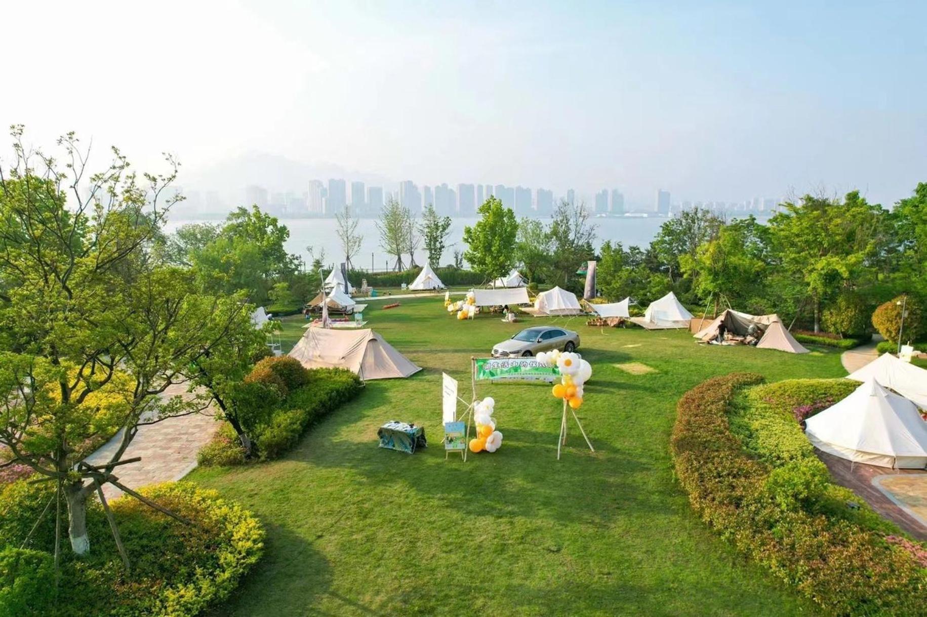 Hotel Crowne Plaza Qingdaoorientalmoviemetropolis By Ihg Exterior foto