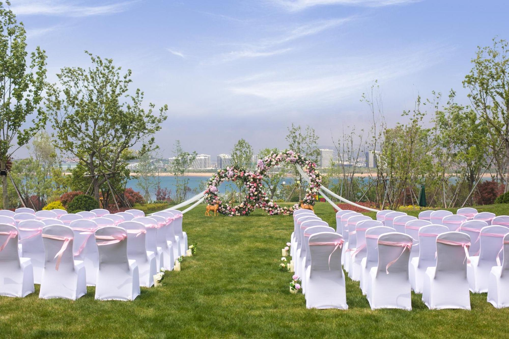Hotel Crowne Plaza Qingdaoorientalmoviemetropolis By Ihg Exterior foto