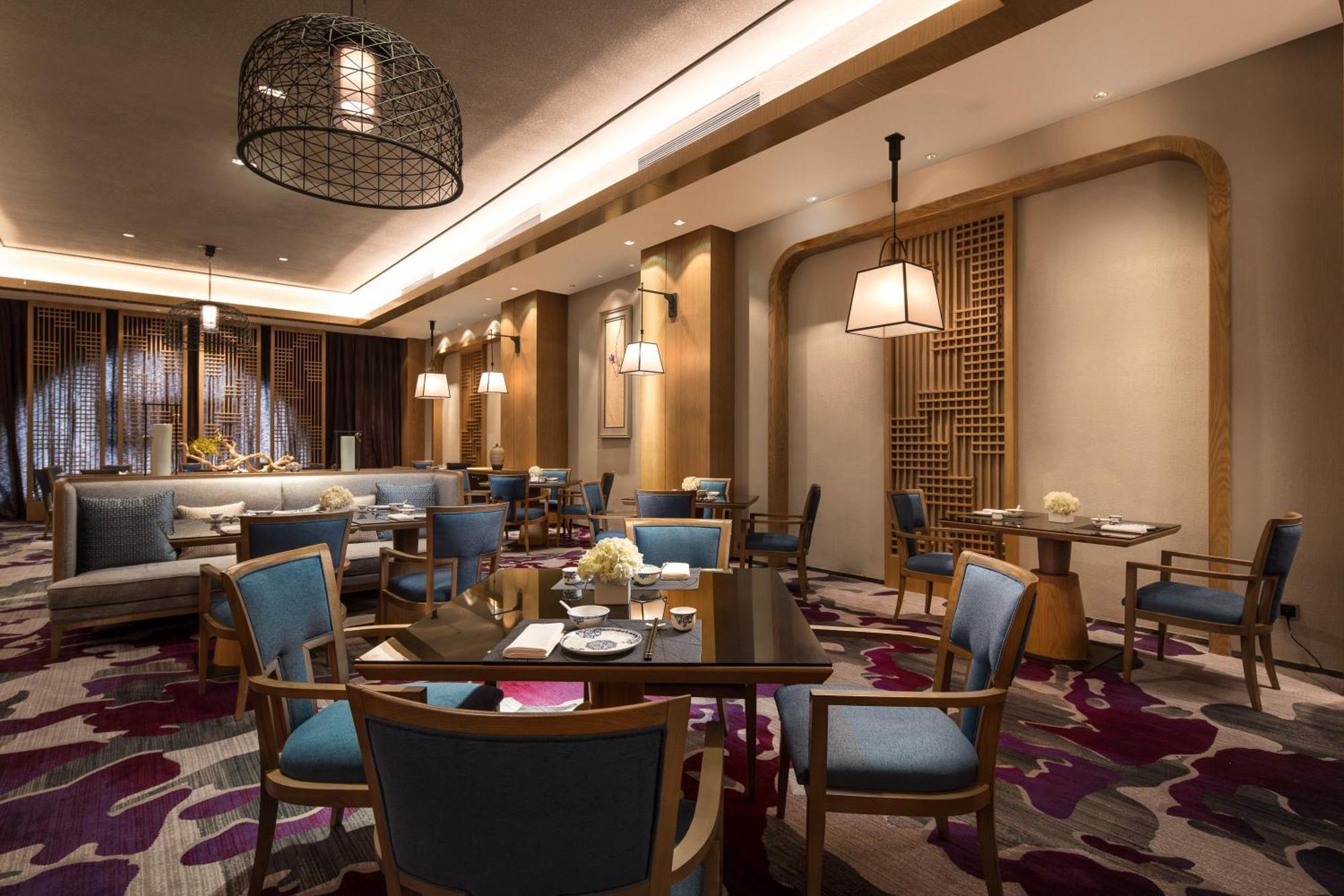 Hotel Crowne Plaza Qingdaoorientalmoviemetropolis By Ihg Exterior foto