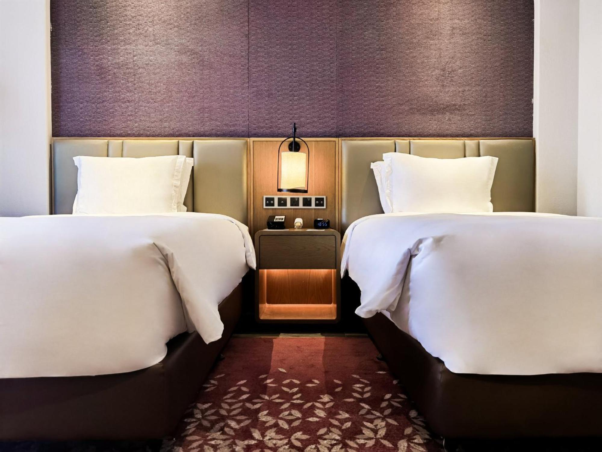 Hotel Crowne Plaza Qingdaoorientalmoviemetropolis By Ihg Exterior foto