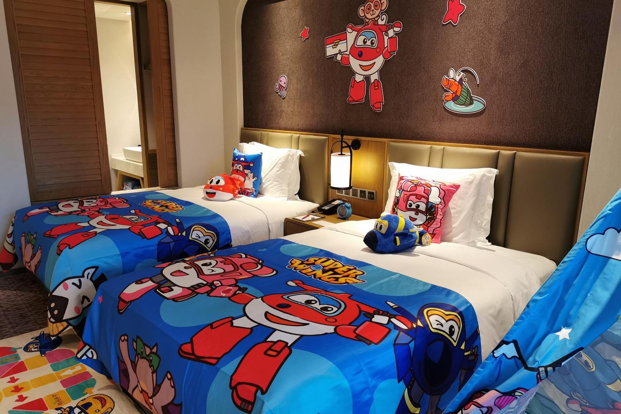 Hotel Crowne Plaza Qingdaoorientalmoviemetropolis By Ihg Exterior foto