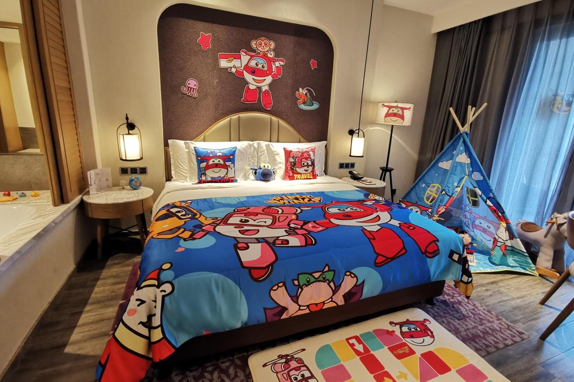 Hotel Crowne Plaza Qingdaoorientalmoviemetropolis By Ihg Exterior foto