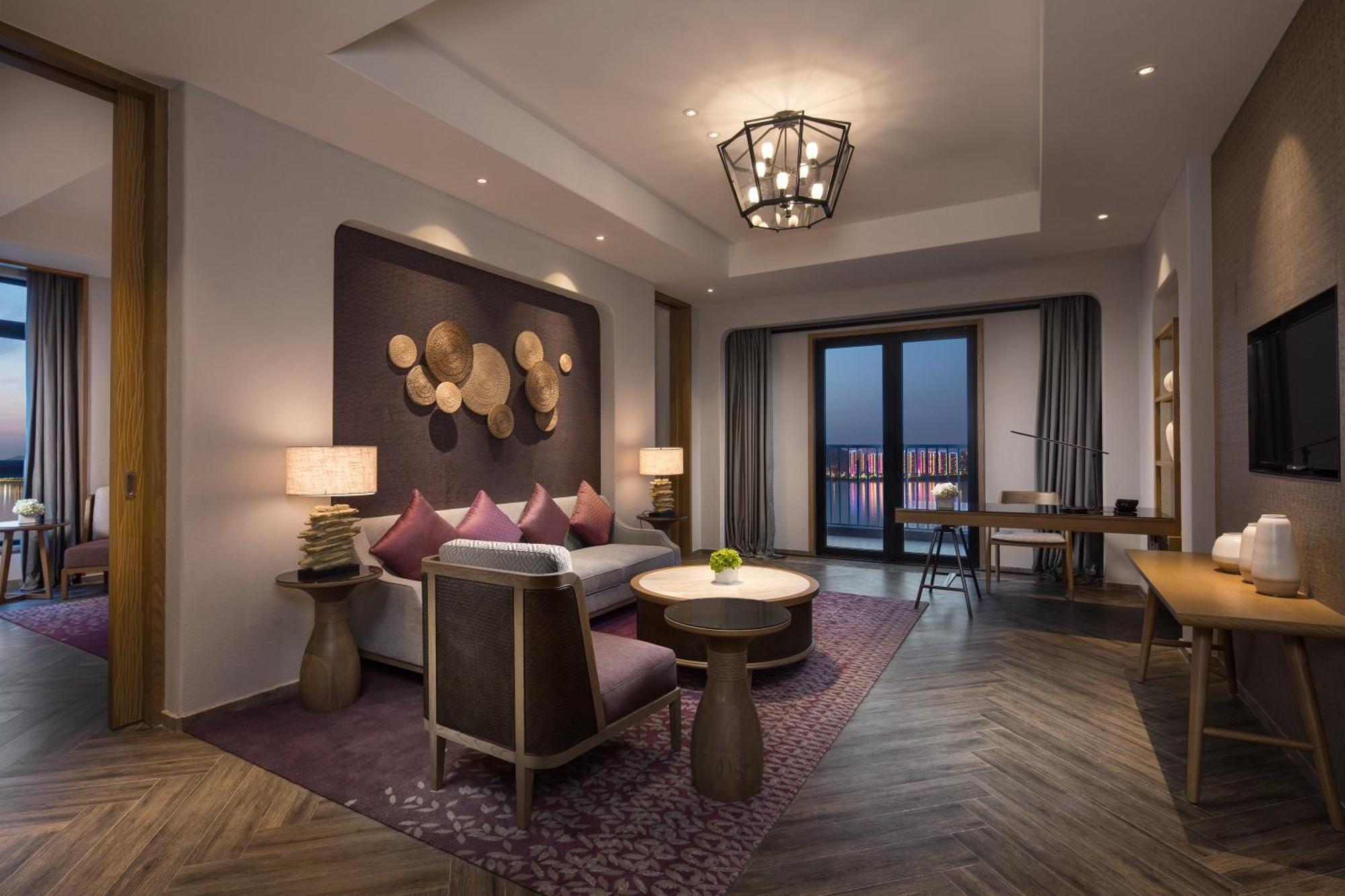 Hotel Crowne Plaza Qingdaoorientalmoviemetropolis By Ihg Exterior foto